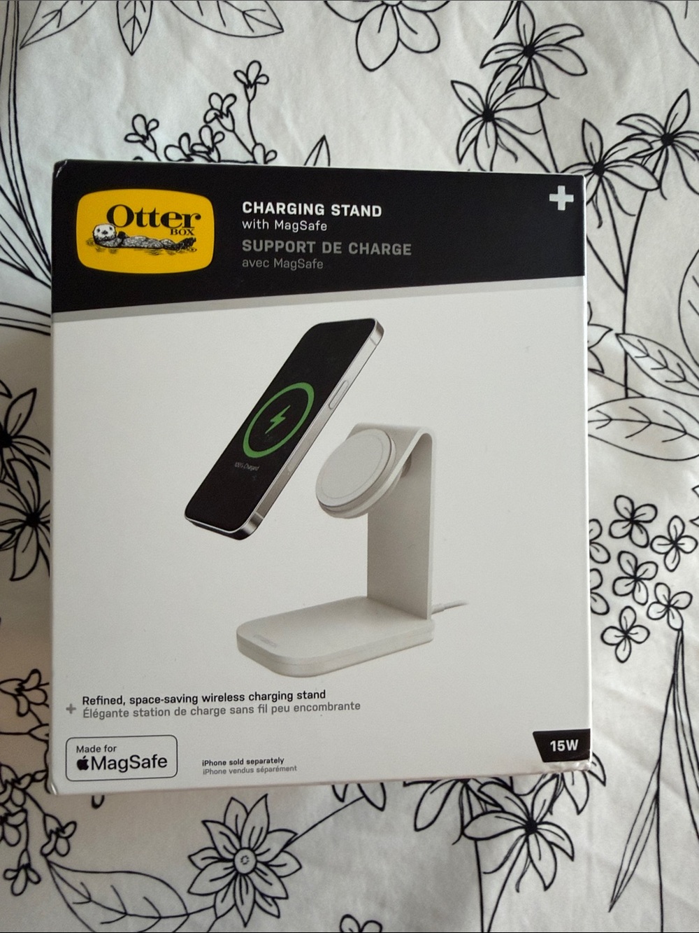 OtterBox White MagSafe Charging Stand